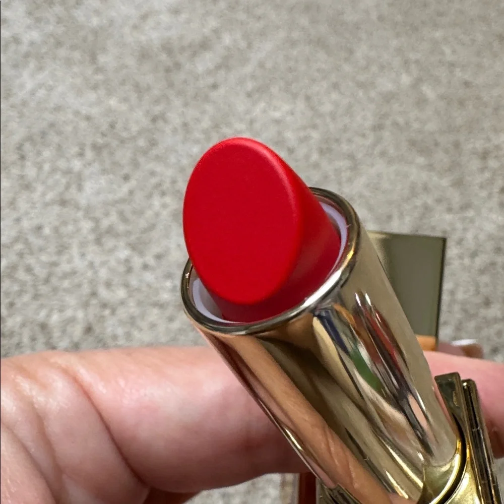 Estée Lauder Pure Color Lipstick Red Ribbon Limited Edition NWT